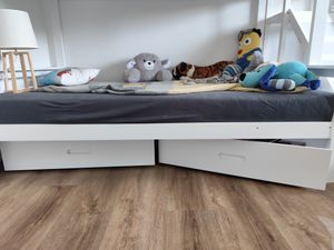 Merax Etagenbett 90x200/120x200cm mit Lattenrost und  2 Schubladen, Kinderbett mit Rutsche und Leiter, Hochbett Hausbett Holzbett Stockbett, Weiß Kunden-Foto 1