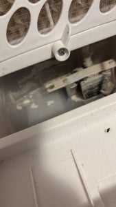 JUNG TVE25 Mobiles Klimagerät mit Wasserkühlung, leise, inkl. Fernbedienung + Timer, Kühlender Ventilator ohne Abluftschlauch, für Zimmer, kompaktes Kunden-Foto 2