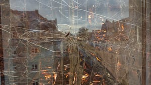 5 Stück Notfall-Rettungsdecke – 160x210 cm Gold/Silber – Wärmefolie für Erste Hilfe, Sonnenschutz, Camping, Wind- Wasserdicht, Einzeln verpackt Kunden-Foto 1