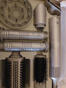 MCURO Warmluftbürste 7-in-1 Multihaarstyler 110000 U/Min,Lockenstab Auto-Wrap Ionen Föhn Airstyler,Hairstyler,Haartrockner,Lockenstab & Glätteisen,mit Reisebox Kunden-Foto 1