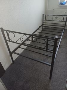 VASAGLE Bettgestell 140 x 200 cm, mit Kopfteil, Metallbett, Bettrahmen Kunden-Foto 10