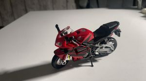 Maisto - Motorrad, Honda CBR1000RR, 1:18 Kunden-Foto 1