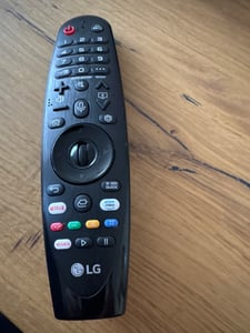 LG AN-MR19BA, TV, Tlačítka/kolečko, Černá Fotografie od zákazníka č. 1