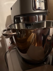 Kenwood Titanium Chef Patissier XL, 7 l, Grau, Edelstahl, Drehregler, Mixen, Edelstahl, 1400 W Kunden-Foto 1