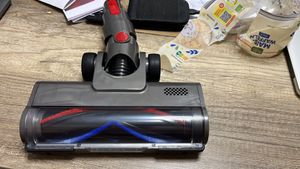 Bürste kompatibel mit Dyson V7 V8 V10 V11 V15 Staubsauger, Elektrobürste, Bürstenrolle, Bodenbürste Zubehör, für alle Böden Kunden-Foto 1