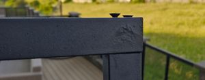 Kaminholzregal Täby Brennholzregal innen außen Metall 60 x 25 x 150 cm Holzunterstand Stapelhilfe für Feuerholz Holzlager Kaminholzständer Schwarz Kunden-Foto 13