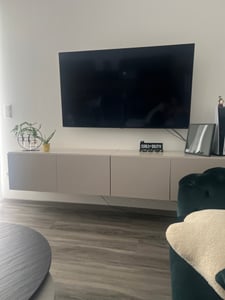 TV skriňa COLGANTE KASCHMIR 200 cm na chrómových nohách Fotografia od zákazníka č. 2