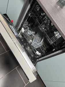 Telefunken Geschirrspüler vollintegrierbar 60 cm, Einbau Spülmaschine, 12 Maßgedecke, 6 Programme, AquaStop, GEV6012D Kunden-Foto 2