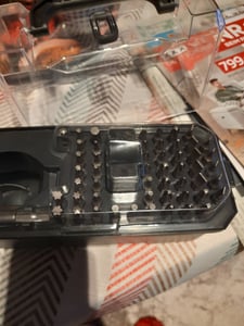 BRAST Akkuschrauber Akku Bohrschrauber | 4,0V / 2Ah Li-Ion | 54 Chrom-Vanadium-Bits | schwenkbarer Kopf | USB-C Ladekabel | integrierter Akku & Überlastschutz Kunden-Foto 6