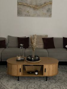 Couchtisch ‘Tvedestrand’ mit 2 Schiebetüren Metallbeine 120 x 55 x 40 cm Natur Kunden-Foto 2