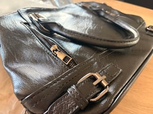 Handtasche Damen, Tragetasche zum Einkaufen Reisen Büro, Wasserdicht, Schwarz Kunden-Foto 2