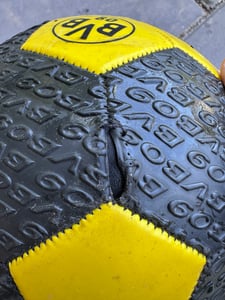 Borussia Dortmund BVB Ball Relief Gr. 5 Kunden-Foto 1