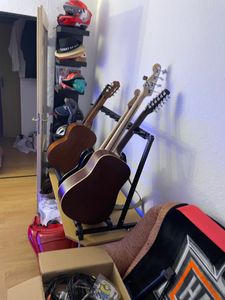 Support pour 9 guitares. Trépied, support universel, porte-guitare multiple, support triple Photo du client 2
