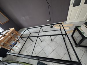Zinus Joseph Metallbett - Bett 140x200 cm - Höhe: 45 cm - Bettgestell mit Lattenrost - Doppelbett - Einfache Montage - Bettrahmen Weiß Kunden-Foto 3