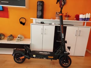 RCB D5 Pro Elektroroller,E-Scooter mit Straßenzulassung (ABE),120-140KM Reichweite,27 Ah Batterie,500W Motor, 10" Vollreifen,Doppelter Stoßdämpfung Kunden-Foto 1