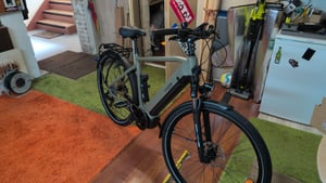 PROPHETE ENTDECKER 4.0 Damen Trekking E-Bike 28" | AEG Mittelmotor 36 V 70 Nm, 540 Wh Akku, Microshift 10-Gang, Hydraulische Scheibenbremsen Kunden-Foto 2