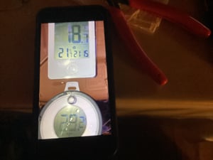 Poolthermometer, Schwimmendes Pool Thermometer, schwimmende, Funk-Empfänger, LCD, IP67 wasserdicht, mit Indoor-Temperatur Luftfeuchtigkeit Monitor Kunden-Foto 4