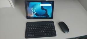 Tablette 10 pouces sous Android 16, processeur octa-core 2,0 GHz, 256 Go + 1 To extensible, 36 Go de RAM (6+32), Wi-Fi 6, 2-en-1 avec clavier Photo du client 5