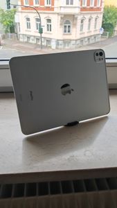 Apple iPad Pro 11" M4 WiFi 256GB vetro standard Argento MVV93HC/A Foto del cliente 2