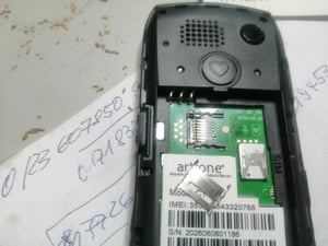 Artfone C1+4G – Telefono per anziani con tasto SOS – Cellulare GSM per anziani – Telefono con tasti grandi – Include cordino da collo Foto del cliente 1