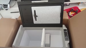 Kompressor Kühlbox 45L mit APP-Steuerung, Kühlbox Auto Kompressor mit 12/24V DC & 240V AC, tragbarer Kühlschrank Gefrierschrank Kühlschrank Kühler Kunden-Foto 1