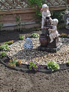 UISEBRT Silber Rasenkante Metall 5 m, Beeteinfassung Palisade aus verzinktem Metall, stabile Mähkante für Garten, Beetumrandung, Höhe 15 cm Kunden-Foto 1