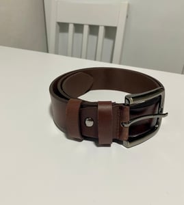 Gürtel Herren 4 cm breit aus Echtleder – Ledergürtel für Jeans & Business, %100 Büffelleder,handgefertigt, kürzbar, robust & elegant,ideales Geschenk Kunden-Foto 2