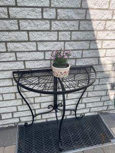 2.05 Garten Beistelltisch halbrund - ca. 80 x 71 x 40 cm - Metall Tisch Vintage Style in schwarz Kunden-Foto 1