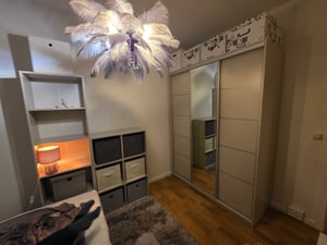 Masseno Schiebetürenschrank PINA 250/205/58 cm Kleiderschrank mit 4 Schubladen Schlafzimmer Schrank 3-türig mit Spiegel Eiche Wotan Kunden-Foto 1