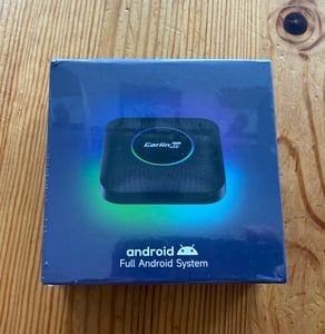 Adattatore wireless Carlinkit Tbox Plus Led, 4G/64G, Apple Carplay/Android Auto (nero) Foto del cliente 1