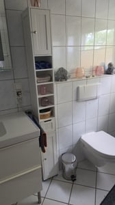 VOUNOT® Badezimmerschrank Hoch mit 2 Türen und 1 Schublade, Badschrank Schmal, Badezimmer Hochschrank, 20x20x180cm, Weiss Kunden-Foto 1