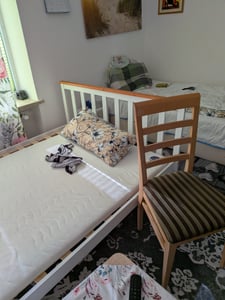 Homestyle4u Kinderbett 90x200 Weiß Natur Jugendbett Holzbett mit Lattenrost Kopf- und Fußteil Kunden-Foto 2