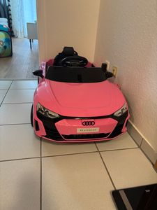 Audi RS e-tron GT Kinderauto Kinder Elektroauto 12V mit Musik，breitem Sitz, verstellbarem Sicherheitsgurt grau Kunden-Foto 1