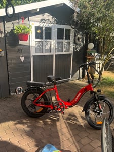 Elektrofahrrad Rostfreie Aluminiumlegierung 36 V 18 Ah 648 Wh Wasserdicht IP54 bis zu 100 - 130 km E-bike klapprad 20 zoll mit 7 Gang, Grau Kunden-Foto 2