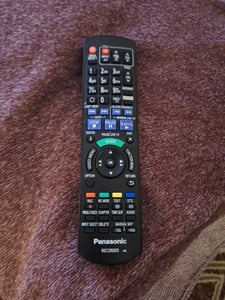 Originale Panasonic Blu-Ray recorder Fernbedienung N2QAYB000986 Kunden-Foto 1