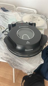 Sommertal PizzaProfi XXL Pizzaofen mit 39cm Steinplatte – Pizza Ofen elektrisch, schnelle 3-Minuten Pizza, bis 380°C – 5-teiliges Set mit Pfanneneinsatz, 2x Pizzaschieber, Schneider, Pizzastein Kunden-Foto 5