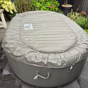 Bestway® LAY-Z-SPA® Spa Helsinki AirJet™ 180 x 66 cm, rond Photo du client 5