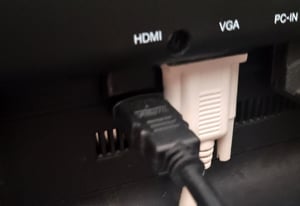 S/CONN maximum connectivity Adapter, HDMI mâle sur HDMI femelle, version coudée, sortie vers le haut, contacts dorés, compatible 4K2K (77407-1) Photo du client 1