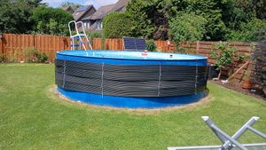 vidaXL Pannello solare per riscaldamento piscina 80x620 cm Foto del cliente 1