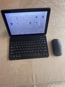 Tablette 10 pouces sous Android 16, processeur octa-core 2,0 GHz, 256 Go + 1 To extensible, 36 Go de RAM (6+32), Wi-Fi 6, 2-en-1 avec clavier Photo du client 1