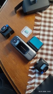 BOTSLAB Dashcam Auto Vorne Hinten, 4K Dashcamera Auto Dashkamera GPS WiFi, Dual Autokamera 64GB SD Karte, ADAS, Nachtsicht, 170°Weitwinkel, WDR, 2,45" Kunden-Foto 2