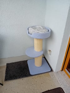 PawHut Katzenbaum Spielbaum Kratzstamm mit Plattform Sisal Plüsch Grau Kunden-Foto 1