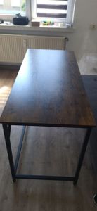 Defekter Tisch