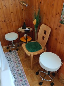 Drehhocker, Rollhocker, höhenverstellbar, Arbeitshocker Drehstuhl, Praxishocker Kosmetikhocker ,Bürohocker mit Rollen, 360°,Weiß Kunden-Foto 1