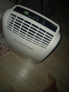 TROTEC Luftentfeuchter TTK 75 E (max. 20 L/Tag), geeignet für Räume bis 110 m³ / 45 m² Kunden-Foto 1