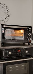 Stillstern Minibackofen mit Umluft 45L (DE Version) Pizza Ø32, CYCLONE PRO+ Antihaftbeschichtung, Auftauen, 2h Timer, Camping Mini Backofen Umluft Pizzaofen Mini Ofen klein Hähnchengrill mit Drehspieß Kunden-Foto 3