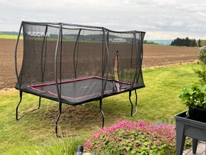 HUDORA 4square - Großes Rechteckiges Outdoor Trampolin 244x366 - Sporttrampolin Für Bis Zu 120kg - Familien-Trampolin Mit Hoher Sprungkraft Kunden-Foto 2