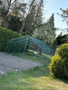 Hühnerstall 3x3x2m Hühnerhaus Kleintierstall Freilaufgehege Kleintiergehege Voliere Freigehege Hühnerkäfig Geflügelstall Verzinkter Kunden-Foto 11