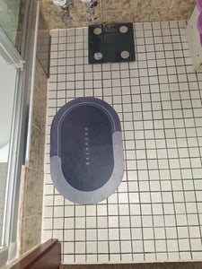 Szybkoschnąca mata do kąpieli, antypoślizgowa, szara, chłonna, dywanik, 60 cm Zdjęcie produktu od klienta nr 1