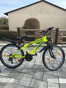 24 Zoll Fahrrad MTB mit Beleuchtung und SHIMANO 21-Gang FSTR Grün Kunden-Foto 2